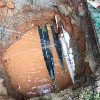 埋地管道漏水怎么辦？？