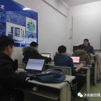 濟南工業機器人培訓學校