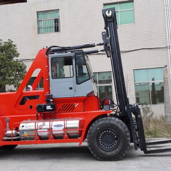 福建華南重工LNG重型叉車30噸天然氣叉車