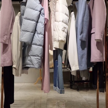 杭州女裝未知未覺品牌尾貨批發走份