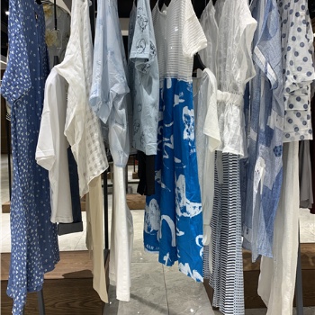 上海品牌唯弋女裝折扣店進(jìn)貨渠道