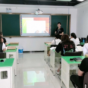 鄭州天華會(huì)計(jì)培訓(xùn)棒棒棒