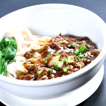 炸醬面學習班 陜西面食炸醬面紅燒牛肉面技術去哪學？