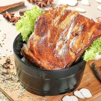 犟龍骨：一碗骨頭玩轉中式快餐