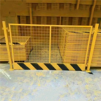 建筑施工圍擋 基坑護欄 泥漿坑臨邊護欄 安全防護欄網(wǎng)