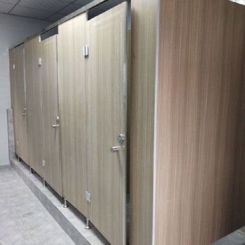 【豫德裝飾】工地衛生間隔斷