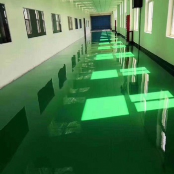 青島連雨天當混凝土地面遇水不能施工環氧地坪漆怎么辦