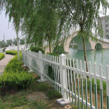 現(xiàn)貨供應(yīng)河北景觀園林pvc圍欄