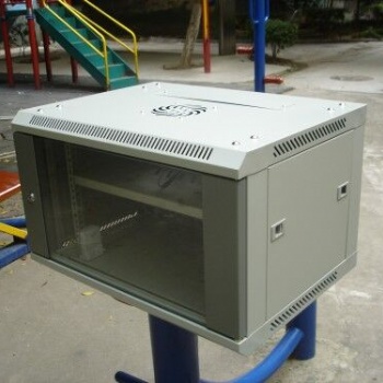 18U機柜廠家，冷軋鋼 送貨上門