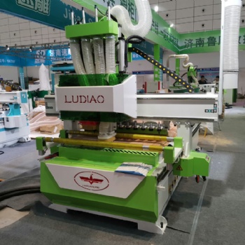 木工數(shù)控開料機全自動四工序板式家具1325三工序木工機械板雕刻機