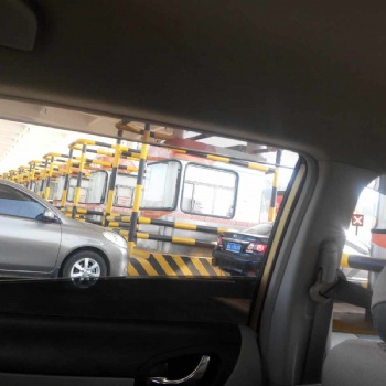南寧車位標線涂料馬路標志漆批發價