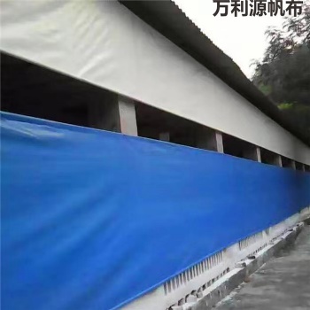 養(yǎng)殖場卷簾篷布批發(fā)/牛場卷簾防風(fēng)布廠家/羊場卷簾布手搖機(jī)安裝視頻