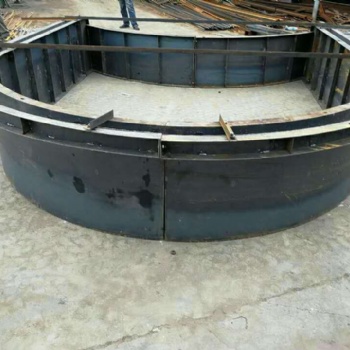 盛達建材大量加工水利護坡模具