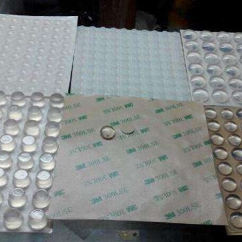 東莞自粘硅膠墊 半圓形硅膠腳墊
