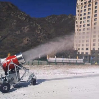 河南廠家供應滑雪場造雪機 小型造雪機 大型造雪機全套設備