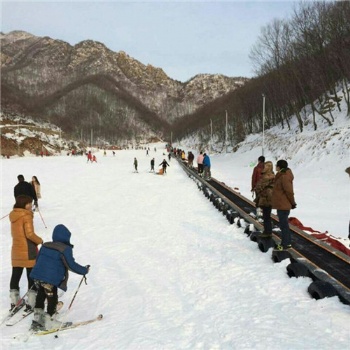 黑龍江滑雪場全天候輸送設備 諾泰克雪地魔毯廠家參數