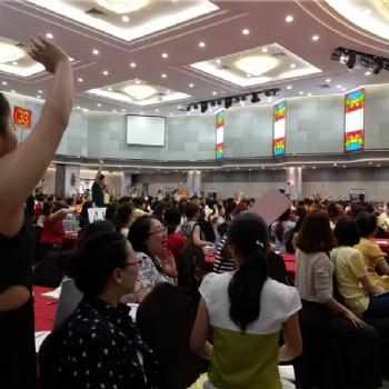 商界鬼谷子王壹飛談新銷售努力的方向