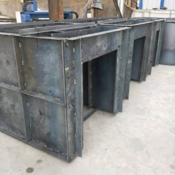 廠家供應各種規(guī)格流水槽鋼模具