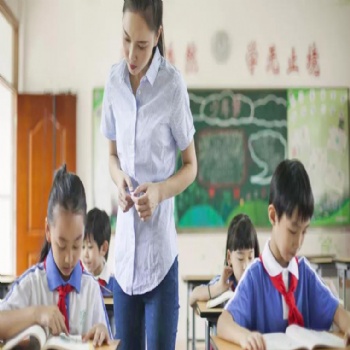 小學(xué)生托管加盟東方沸點教育加盟品牌 助力創(chuàng)業(yè)夢想