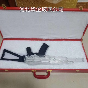 河北沖鋒槍定制造型酒瓶 白酒精致外包裝創意瓶 耐高溫吹制生肖酒瓶