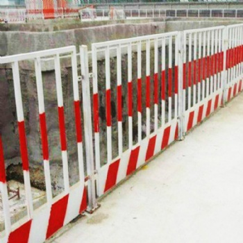 蘭州定型化建筑工地施工圍擋臨時(shí)護(hù)欄網(wǎng)