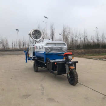 加強(qiáng)款小型灑水車電動(dòng)三輪噴灑車