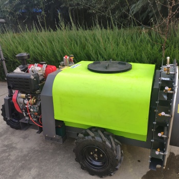 河南信陽茶樹 果樹高壓風送打藥機