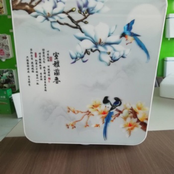 3D圖案靜音運行、全新水件蹲便器水箱