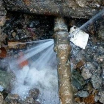 檢測地下消防管道漏水 檢測地下自來水管漏水 管道破損漏水維修服務