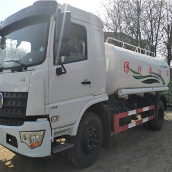 東風(fēng)專底綠化大型噴灑車10—12立方灑水車廠家價(jià)格優(yōu)惠