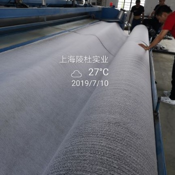 天然鈉基膨潤土防水毯3