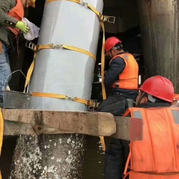 南京中水電站潛水維護(hù) 水下模板 樁錘打撈 基床整平 沉井施工 清淤 水下管道電纜 管道疏通 河道清淤