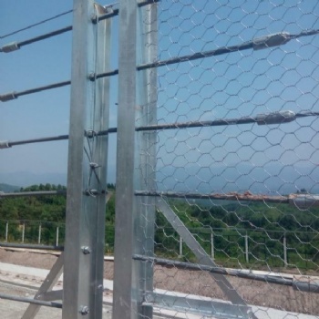 剛性防護格柵/剛性防護格柵規格/山西熱鍍鋅剛性格柵廠家