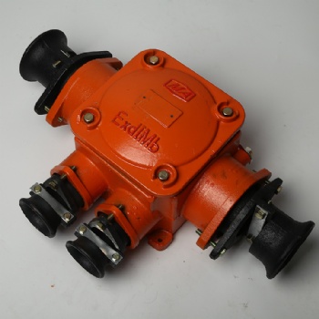 專業生產BHD2-200/1140-4T礦用隔爆型低壓電纜接線盒