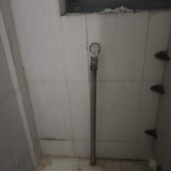 寧波水管安裝維修鎮(zhèn)海聰園路上下水管維修改造安裝淋浴房拆裝淋噴頭維修安裝