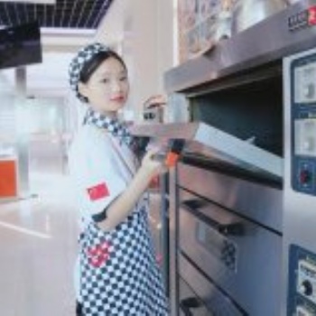 ?？谖鼽c培訓班,海南新東方烹飪學校
