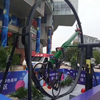 2020網(wǎng)紅打卡項(xiàng)目360旋轉(zhuǎn)自行車廠家