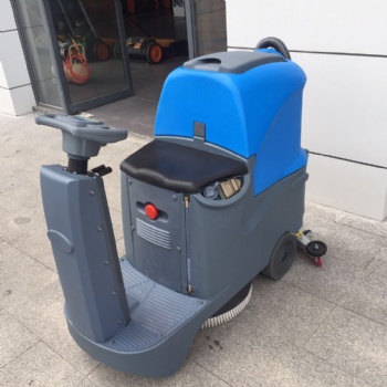 座駕式工業(yè)洗地機商用無線拖地擦地機工廠車間商場電動洗地車