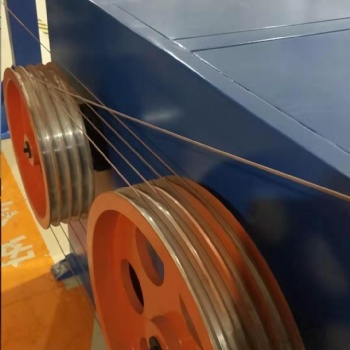 雙輪牽引機(jī) 630雙盤牽引機(jī) 鼻梁條流水線引取機(jī)