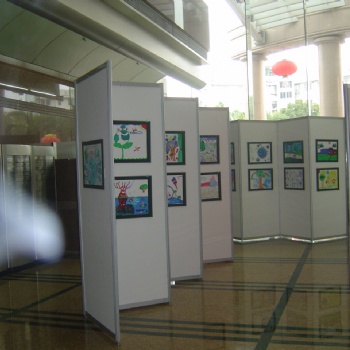 校園學生教育宣傳展板 八棱柱展板展架廠家