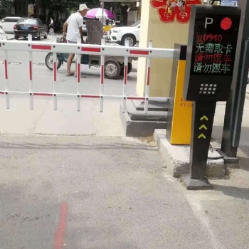 焦作小區柵欄道閘車牌識別系統現貨批發