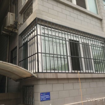 北京海淀區西三旗專業防護窗護欄安裝陽臺護網