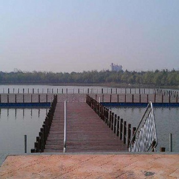 深圳鴻粵河道欄桿廠家