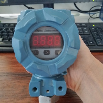 YY322數(shù)字壓力變送器-法蘭連接壓力變送器