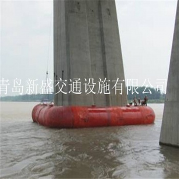 青島新盛生產實心聚氨酯發泡橋墩防船撞護舷