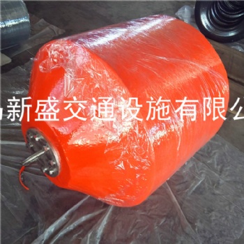 青島新盛生產供應漂浮型實心聚氨酯發泡護舷