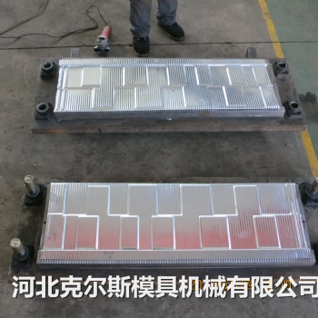 廠家生產(chǎn)彩砂鋼瓦模具金屬瓦模具 瓦型模具