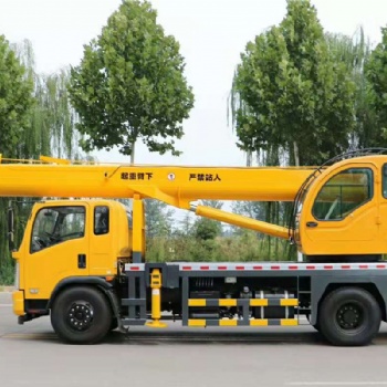 十六噸吊車(chē) 東風(fēng)16噸小型吊車(chē)超強(qiáng)起重性能 精工品質(zhì)保障 歡迎來(lái)廠選購(gòu)