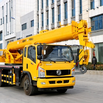 十六噸吊車(chē) 16噸東風(fēng)汽車(chē)起重機(jī)廠家報(bào)價(jià) 價(jià)格優(yōu)質(zhì)量好 售后服務(wù)**歡迎咨詢(xún)