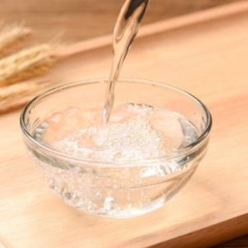 固態(tài)發(fā)酵15％香醋（風(fēng)味醋）
